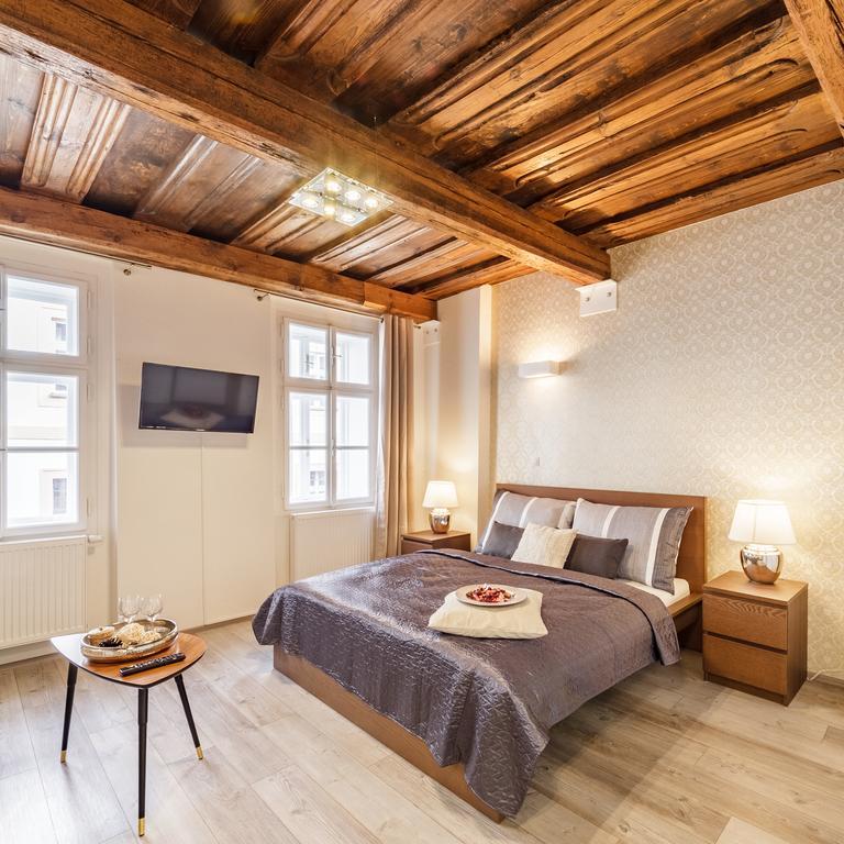 Downtown Royal Apartments Ceske Budejovice Esterno foto